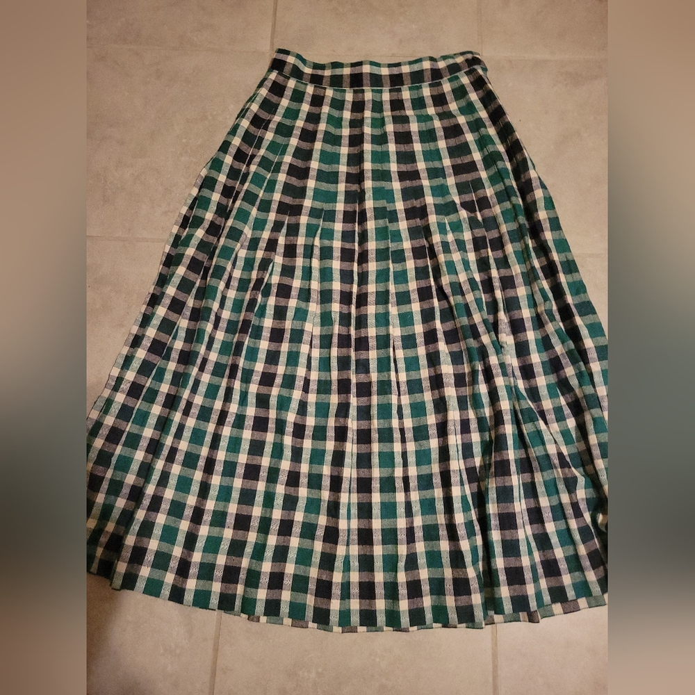 Talbots Green and Black Plaid A-Line Skirt - Picture 1 of 11